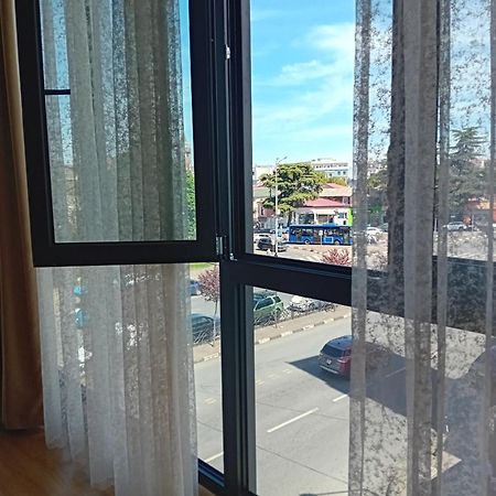 באטומי Apartment Chavchavadze 21 מראה חיצוני תמונה