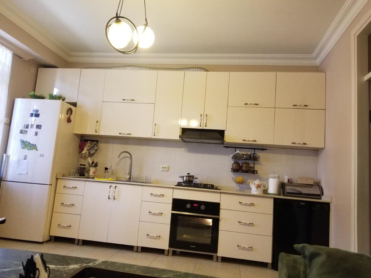 באטומי Apartment Chavchavadze 21 מראה חיצוני תמונה