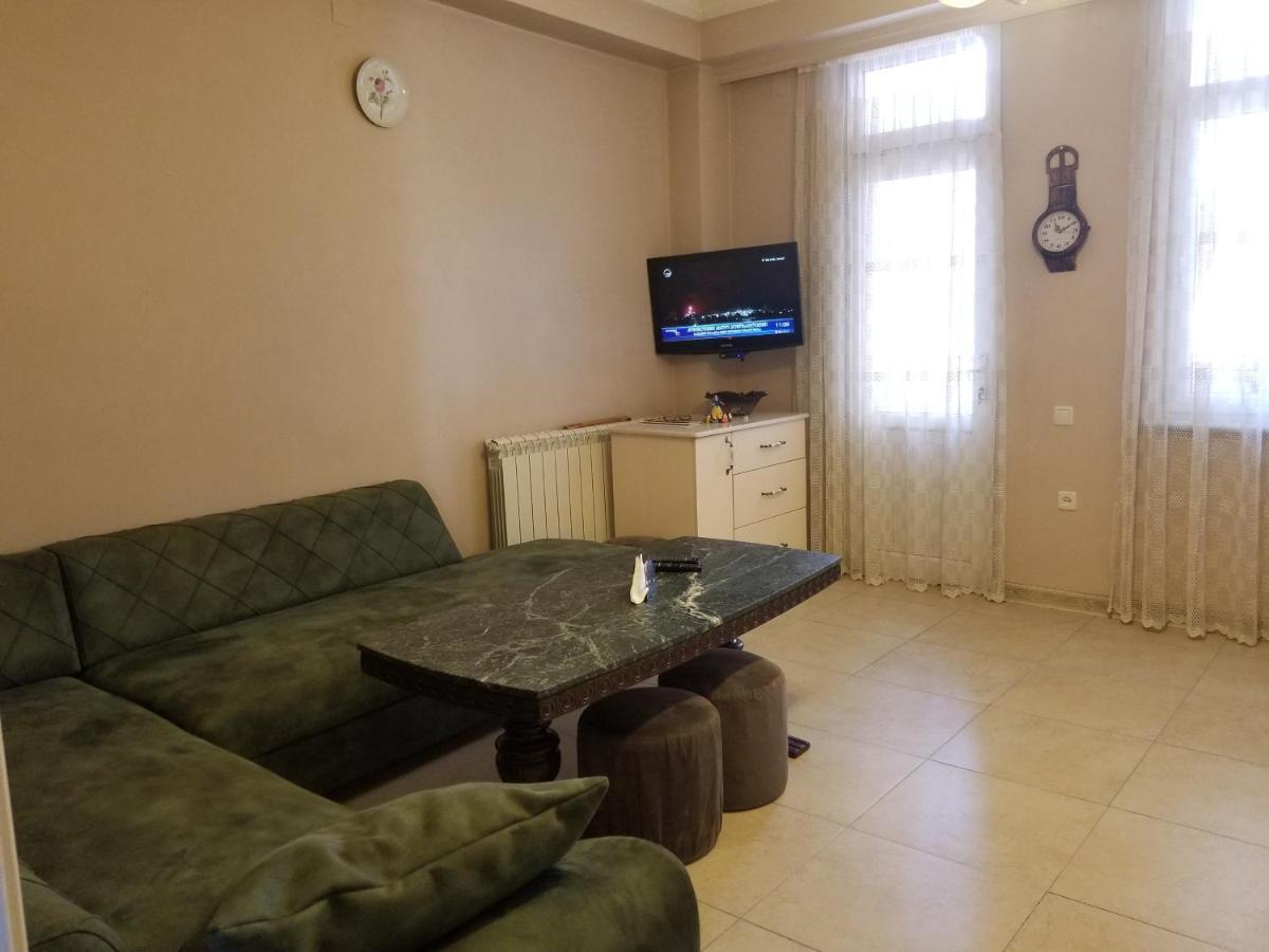 באטומי Apartment Chavchavadze 21 מראה חיצוני תמונה